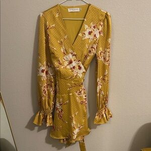 Floral Long Sleeve Wrap Dress         Nectar clothing size small